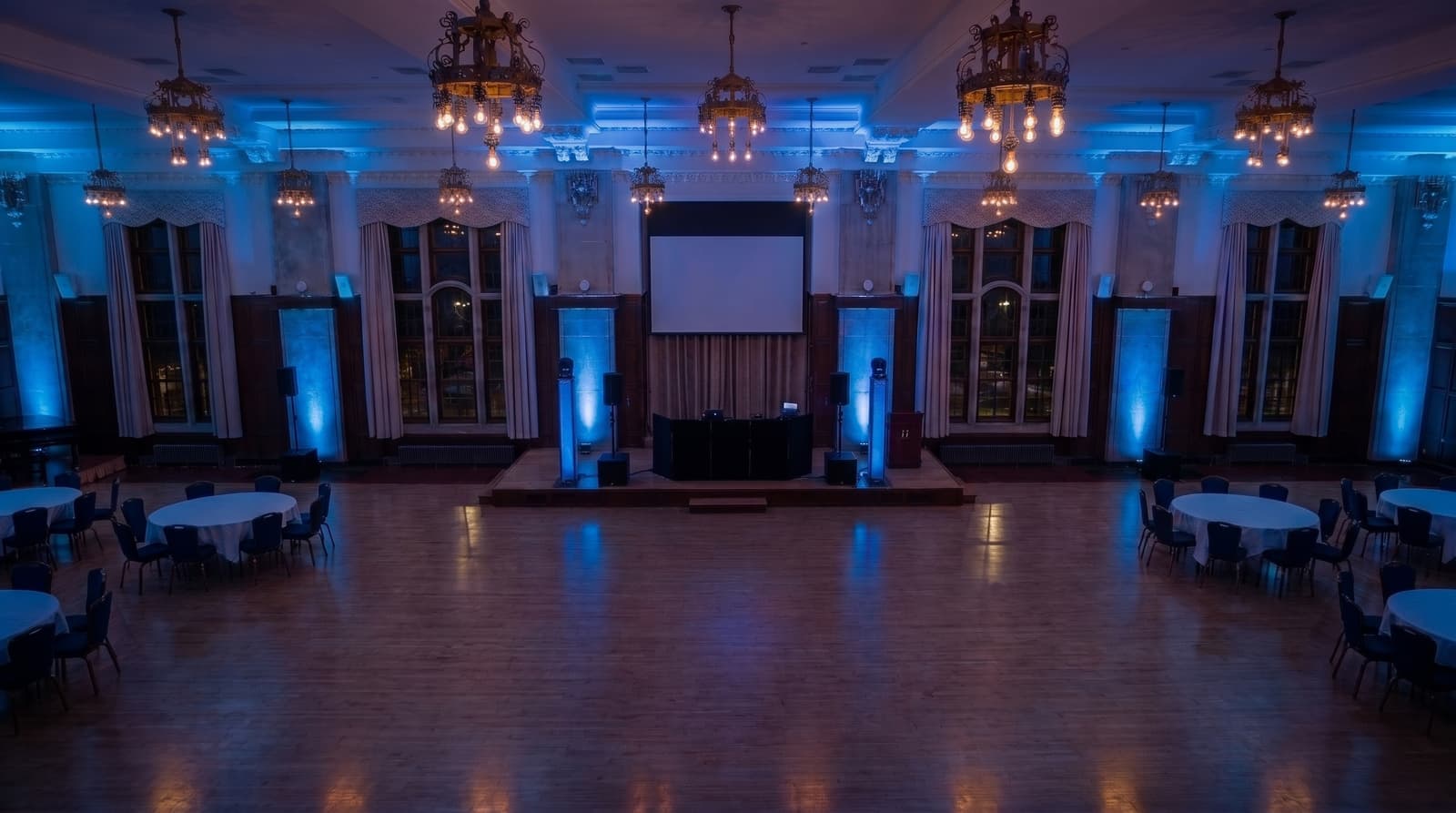 Rogel Ballroom at University of Michigan transformed with Amped production lighting